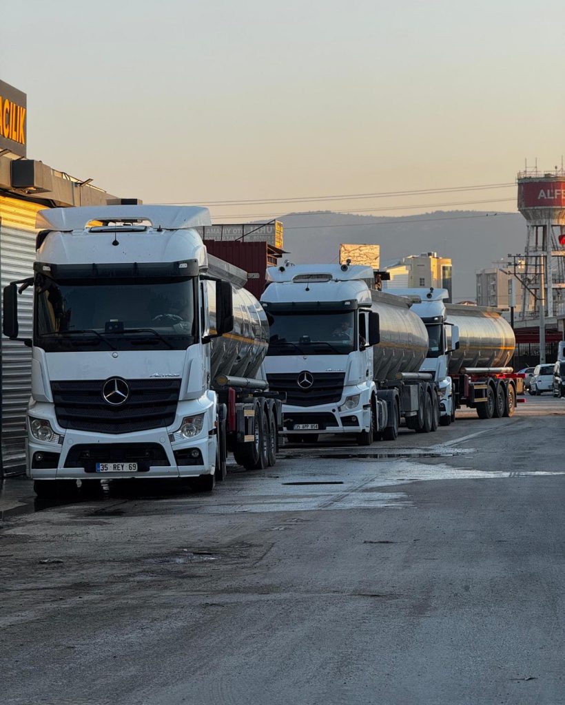 WhatsApp Image 2025-12-12 at 12.00.45